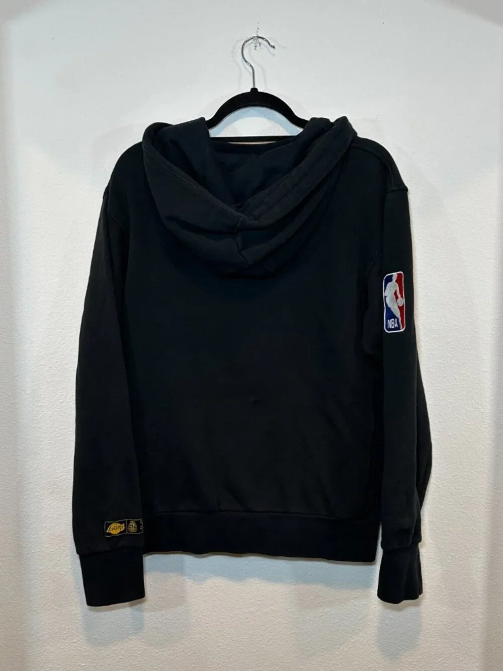 Nike Los Angeles Lakers Men's Black Courtside Global Exploration Pullover Hoodie